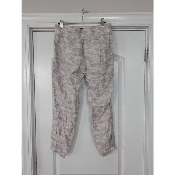 Athleta Cabo Tide Linen Jogger women's size 2P tan splotchy animal print - Picture 4 of 8
